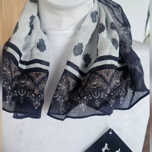 NEW W Tags Echo New York Black & White Cotton Square Scarf India Beautiful